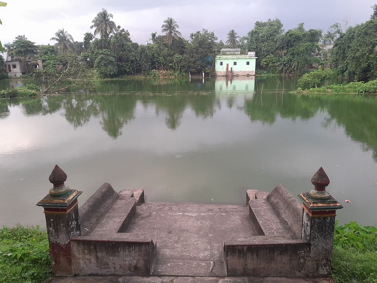 জলাবন লক্ষ্মীবাঁওড়ে এক দিন