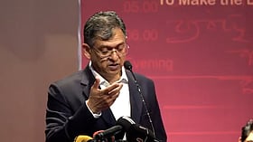 নিজের গুমের বর্ণনা দিতে গিয়ে কাঁদলেন স্বরাষ্ট্রমন্ত্রী