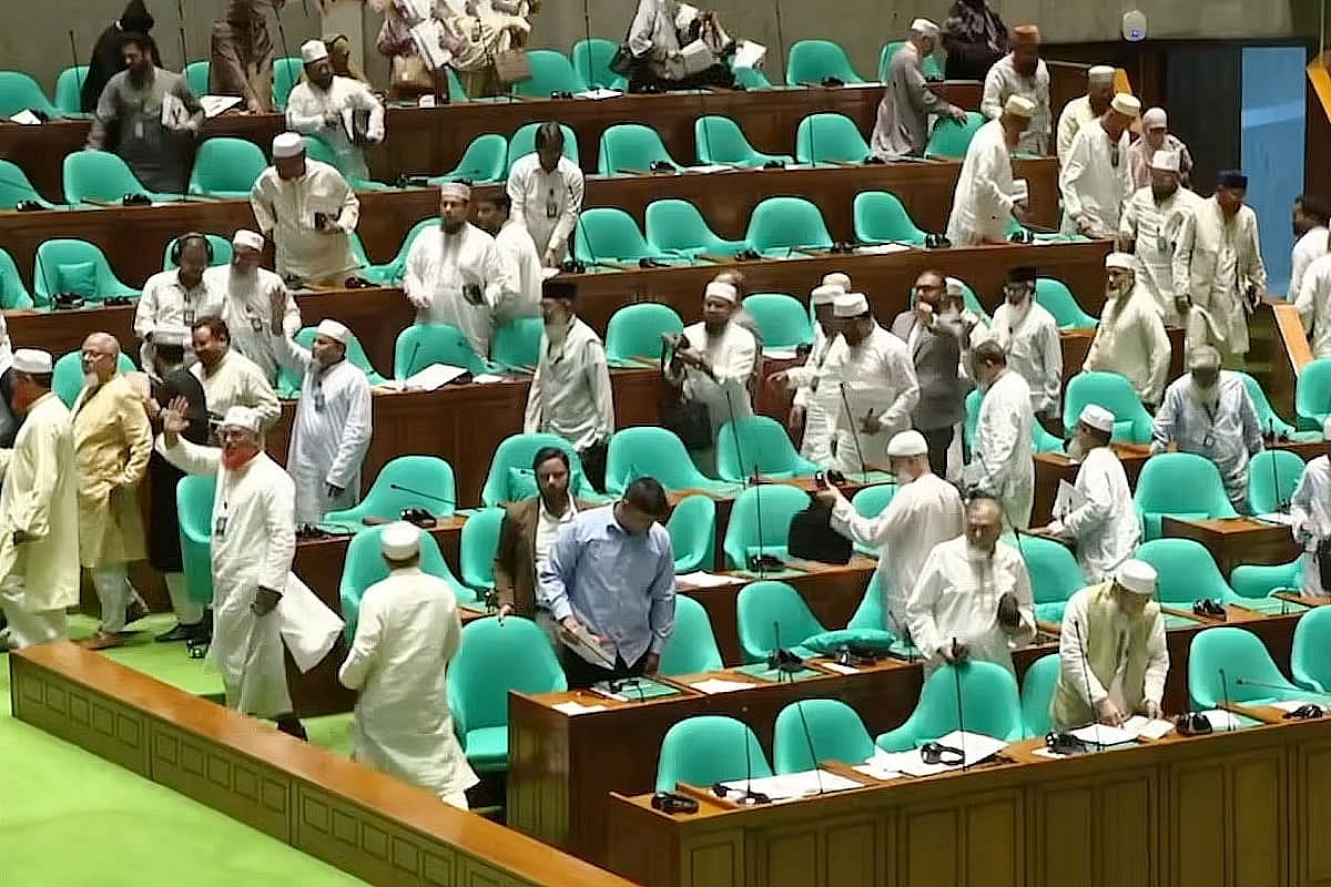 সংসদে আক্রমণাত্মক, রাজপথে আন্দোলনে থাকবে বিরোধী দল