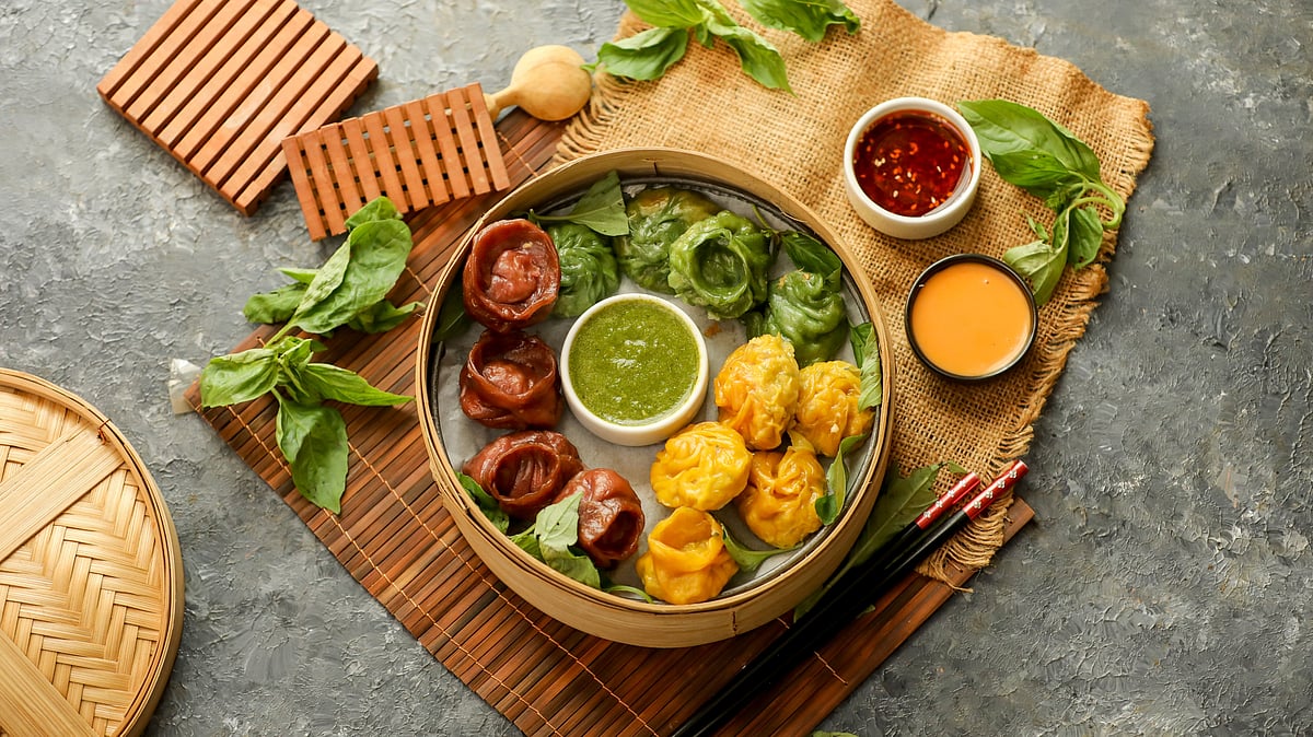 রঙিন মোমো