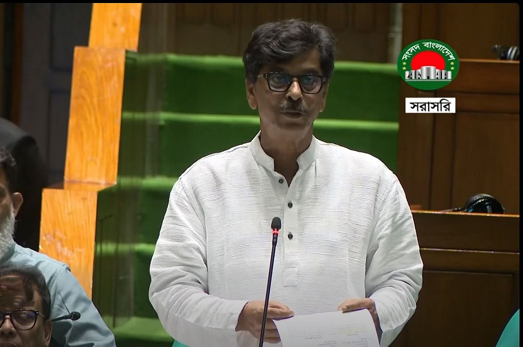 সারের সংকট নিরসনে সংসদ জাতীয় সংসদে জরুরি জনগুরুত্বসম্পন্ন বিষয়ে মনোযোগ আকর্ষণ বিধিতে এনসিপির সংসদ সদস্য আখতার হোসেনের প্রশ্নের জবাব দেন কৃষিমন্ত্রী আমিন উর রশিদ। ২ সেপ্টেম্বর