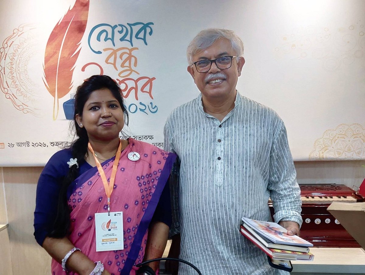 লেখকসত্তাকে আবিষ্কার করার এক অনন্য যাত্রা