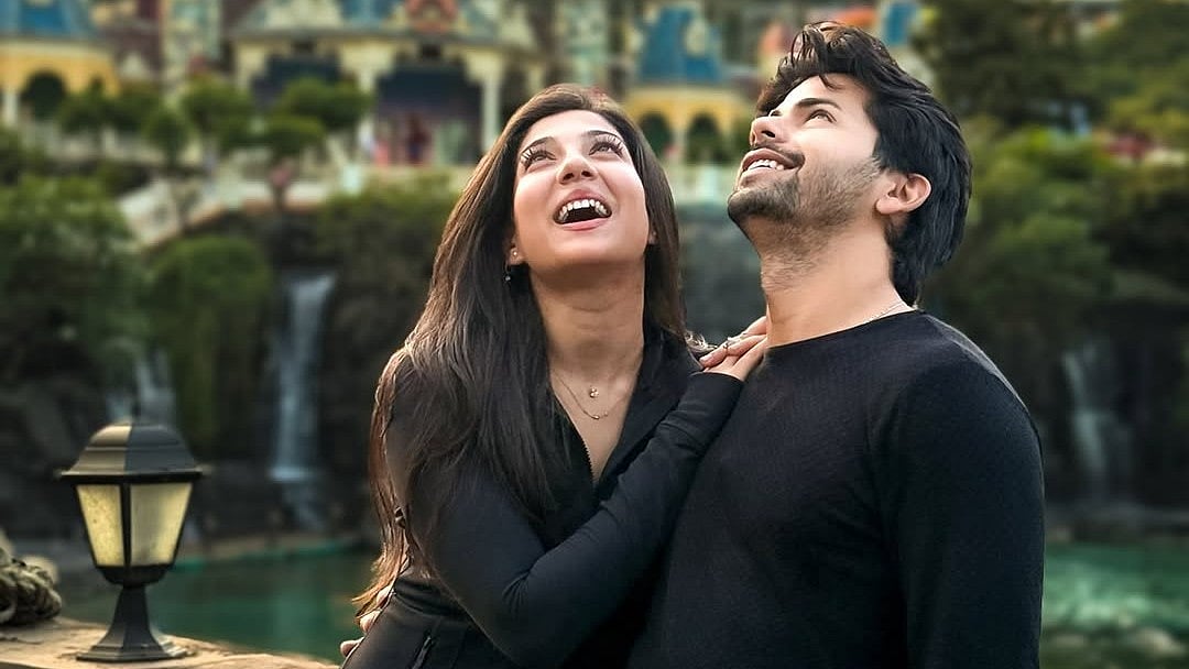 সিদ্ধার্থ নিগম ও রিয়া ঠাক্কার। অভিনেতার ইনস্টাগ্রাম থেকে