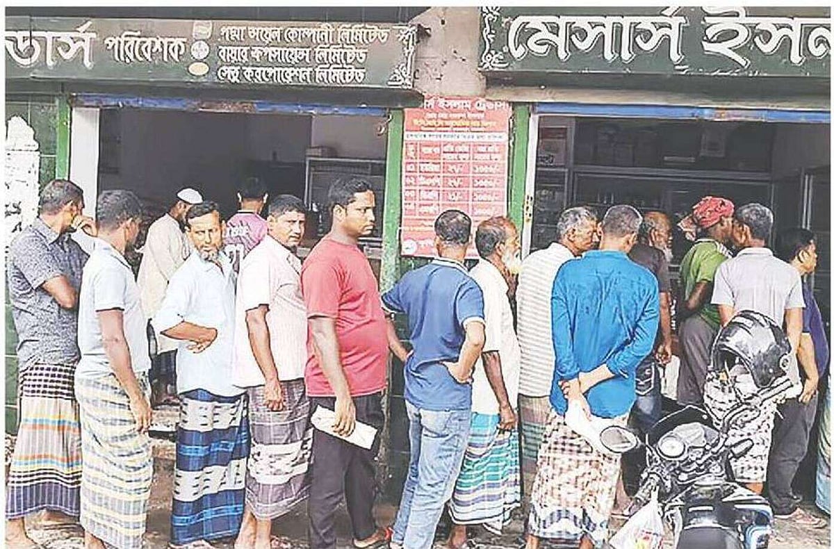 কৃষকের ক্ষোভ: সংকট কি ঘাটতির, না ন্যায়ের