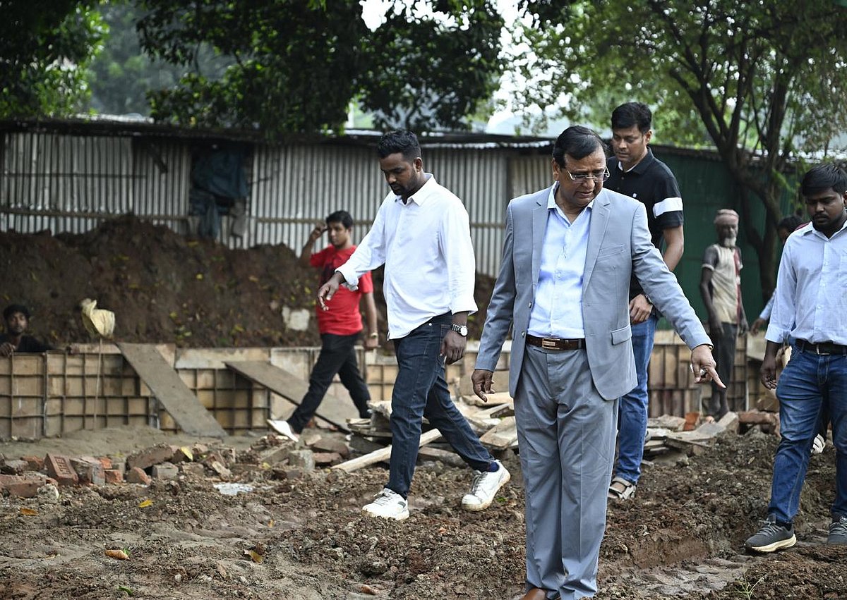 শাহবাগের প্রায় ১৫ একর জায়গায় অবস্থিত শিশুপার্কটি ২০১৯ সালের জানুয়ারি থেকে বন্ধ রয়েছে। ৬ সেপ্টেম্বর ২০২৬