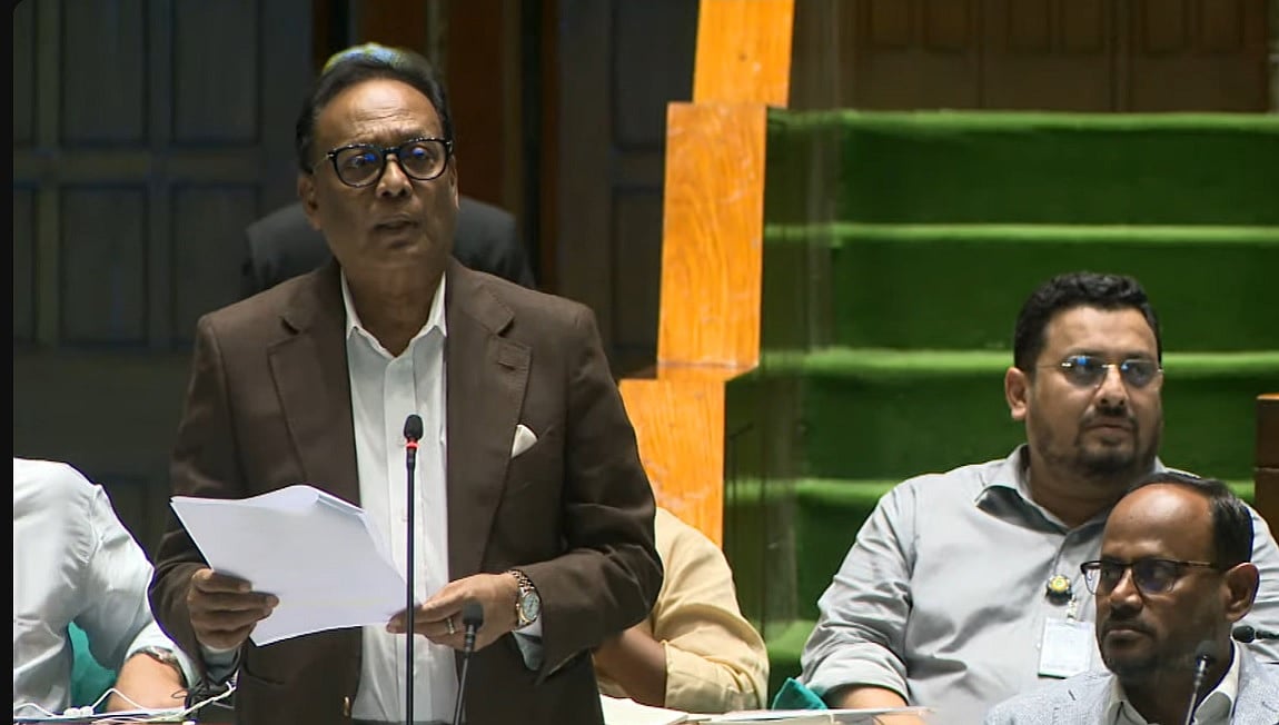 জাতীয় সংসদে বক্তব্য দিচ্ছেন ডাক, টেলিযোগাযোগ ও তথ্যপ্রযুক্তিমন্ত্রী ফকির মাহবুব আনাম। ৬ সেপ্টেম্বর ২০২৬