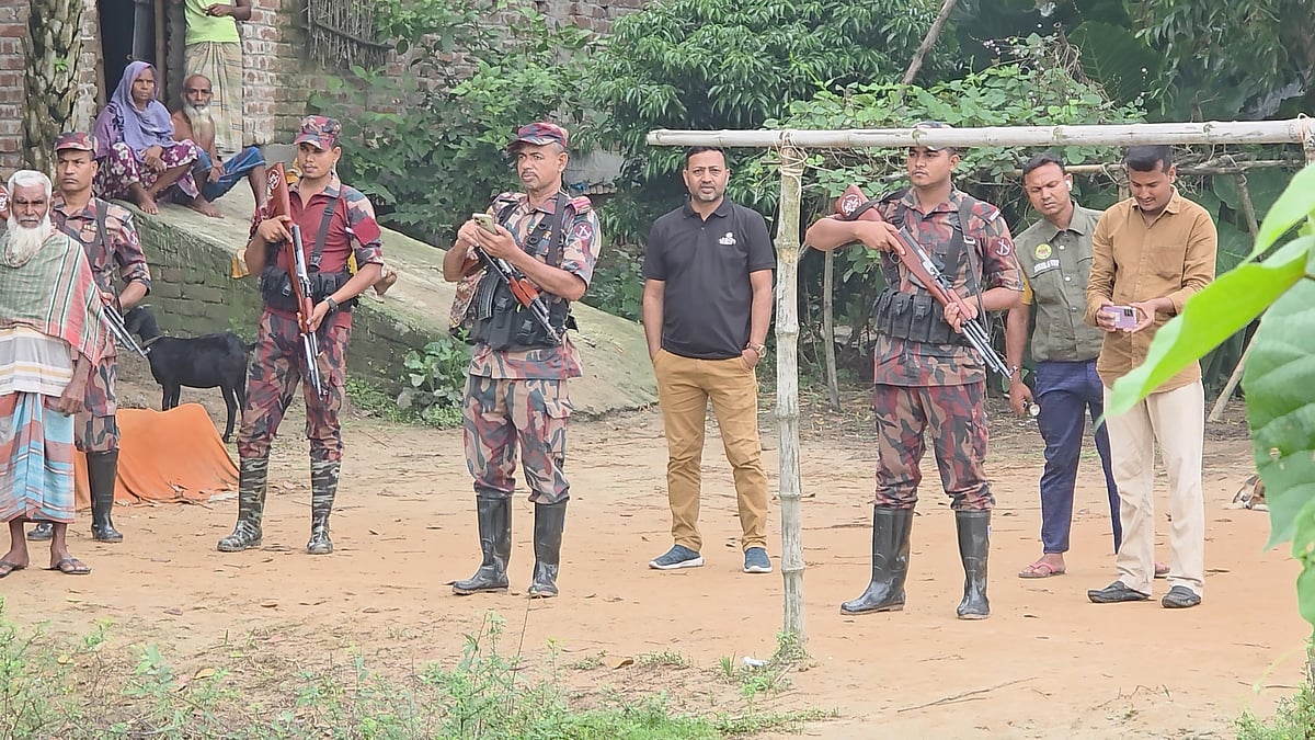 সীমান্তে আবারও ঠেলে পাঠানোর চেষ্টা বিএসএফের, ঠেকাল বিজিবি-গ্রামবাসী