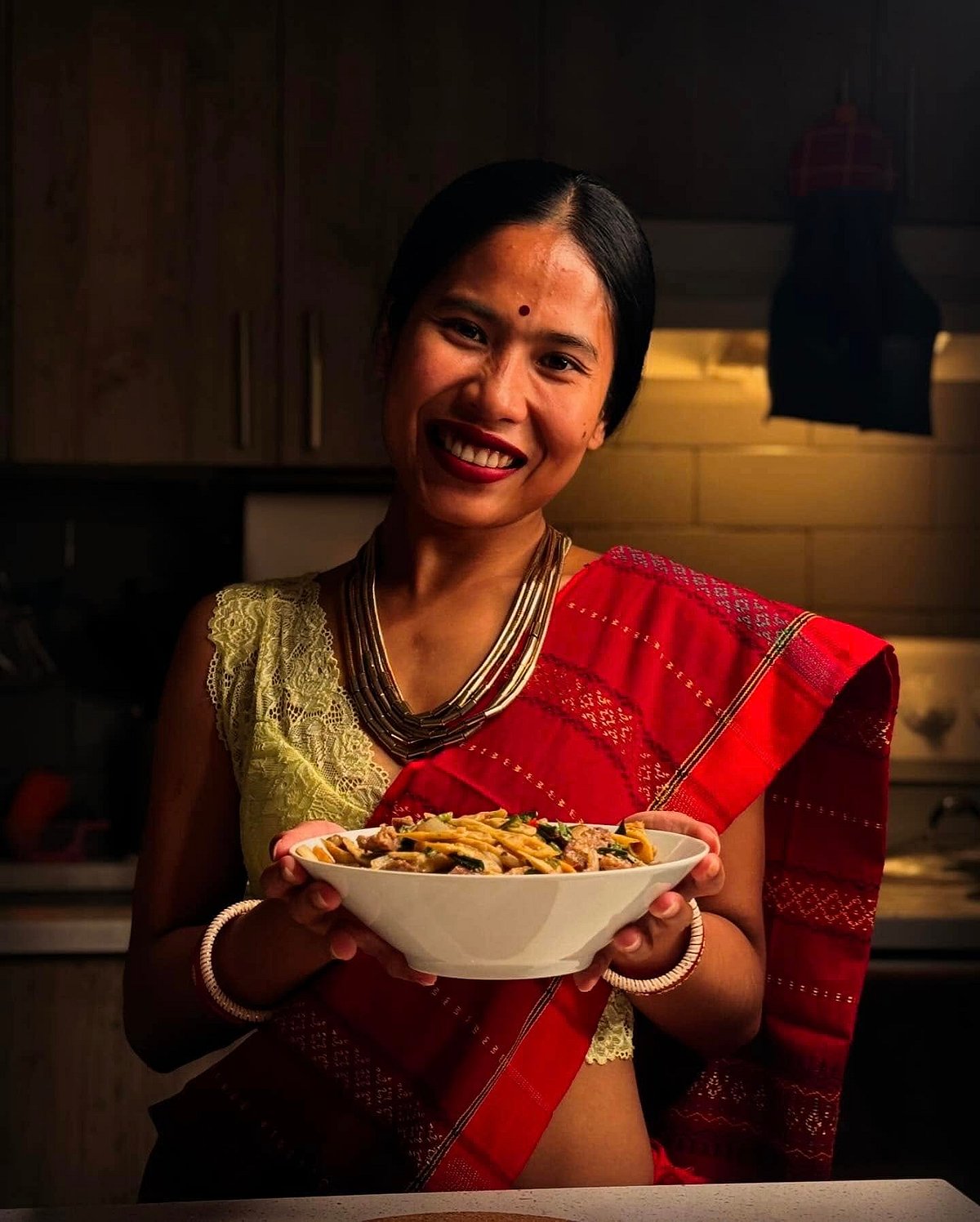 সাপার ক্লাব টেবিল ফর হার মার্সী ত্রিপুরা