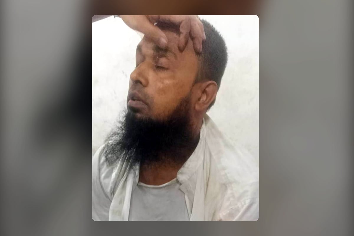 অভিযুক্ত মোবারক হোসেন ওরফে এমরান