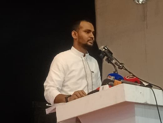 সংবাদ সম্মেলনে জাতীয় নাগরিক পার্টির (এনসিপি) মুখপাত্র ও সাবেক অন্তর্বর্তী সরকারের উপদেষ্টা আসিফ মাহমুদ সজীব ভুঁইয়া