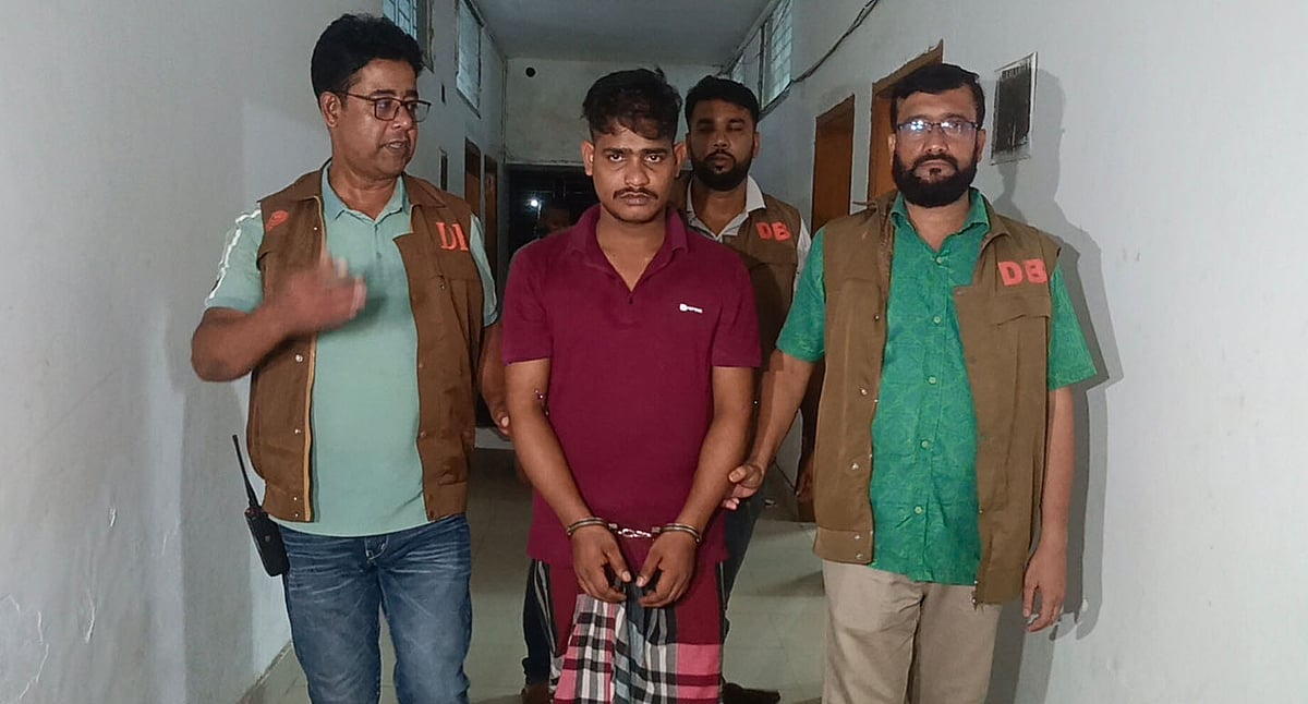 গ্রেপ্তার আলামিন শেখ