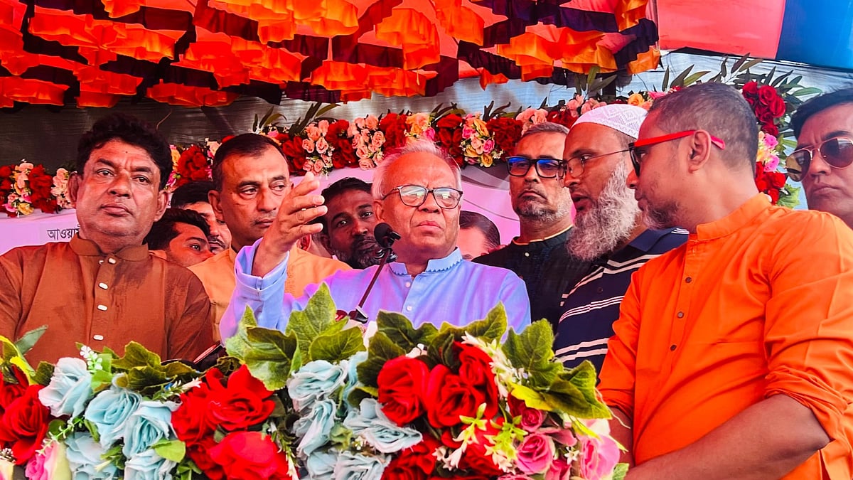 ফেনী সদর উপজেলায় যুবদলের কর্মী মোহাম্মদ হারুনুর রশিদের স্মরণসভায় বক্তব্য দেন বিএনপির ভারপ্রাপ্ত মহাসচিব রুহুল কবির রিজভী। আজ ফরহাদনগর ওমরিয়া ফারুকিয়া দাখিল মাদ্রাসা মাঠে