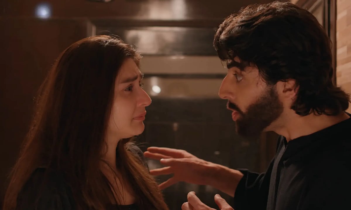 ‘দার-ই-নাজাত’–এর দৃশ্যে দুরে ফিশান সেলিম ও নামির নওয়াজ খান
