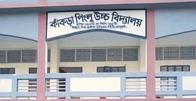 ক্লাস চলাকালে ২৫ শিক্ষার্থী অসুস্থ, হাসপাতালে ভর্তি