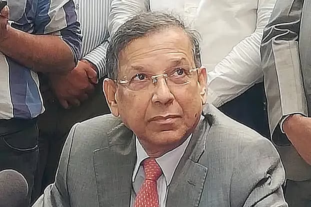 সাবেক আইনমন্ত্রী আনিসুল হক