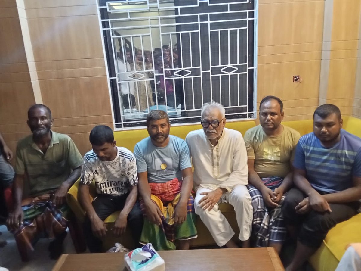 ভুল করে পাটবোঝাই নৌকা ভারতে, ১১ দিন পর মুক্ত রাজশাহীর ৫ ব্যবসায়ী