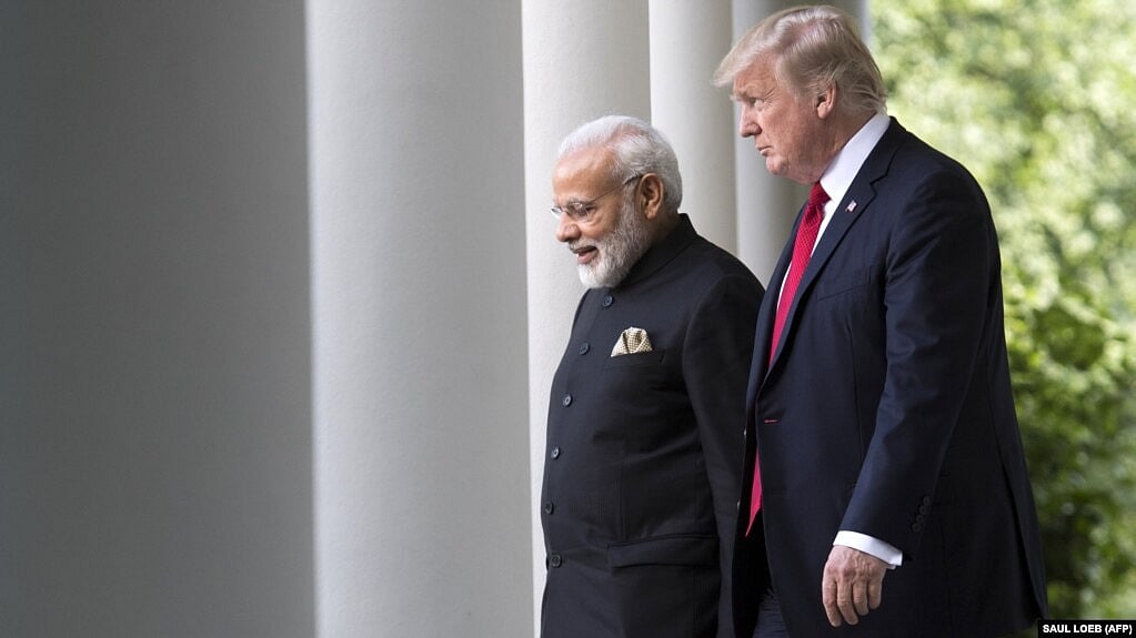 La menace de l'Inde pour les douanes et le pétrole russe - les deux côtés - devient plus difficile.