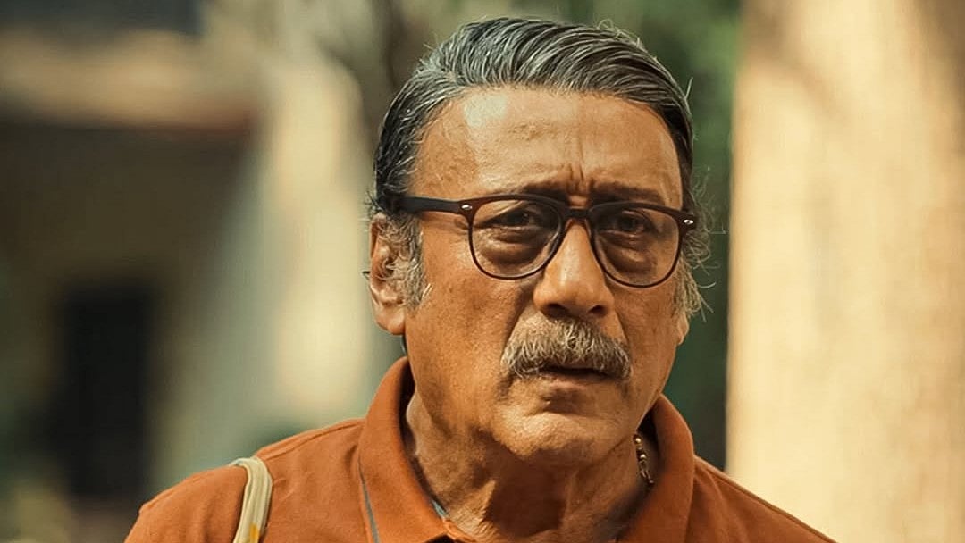 10 से 10 फीट लंबा, सभी चले गए, जैकी।