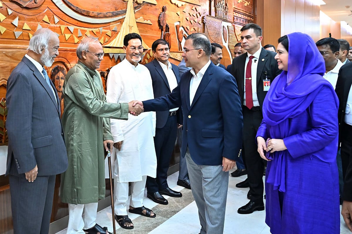 Prime Minister on the way to attend the General Assembly of the United Nations