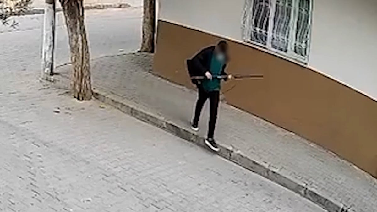 Al menos ocho heridos fuera de la escuela en Turquía