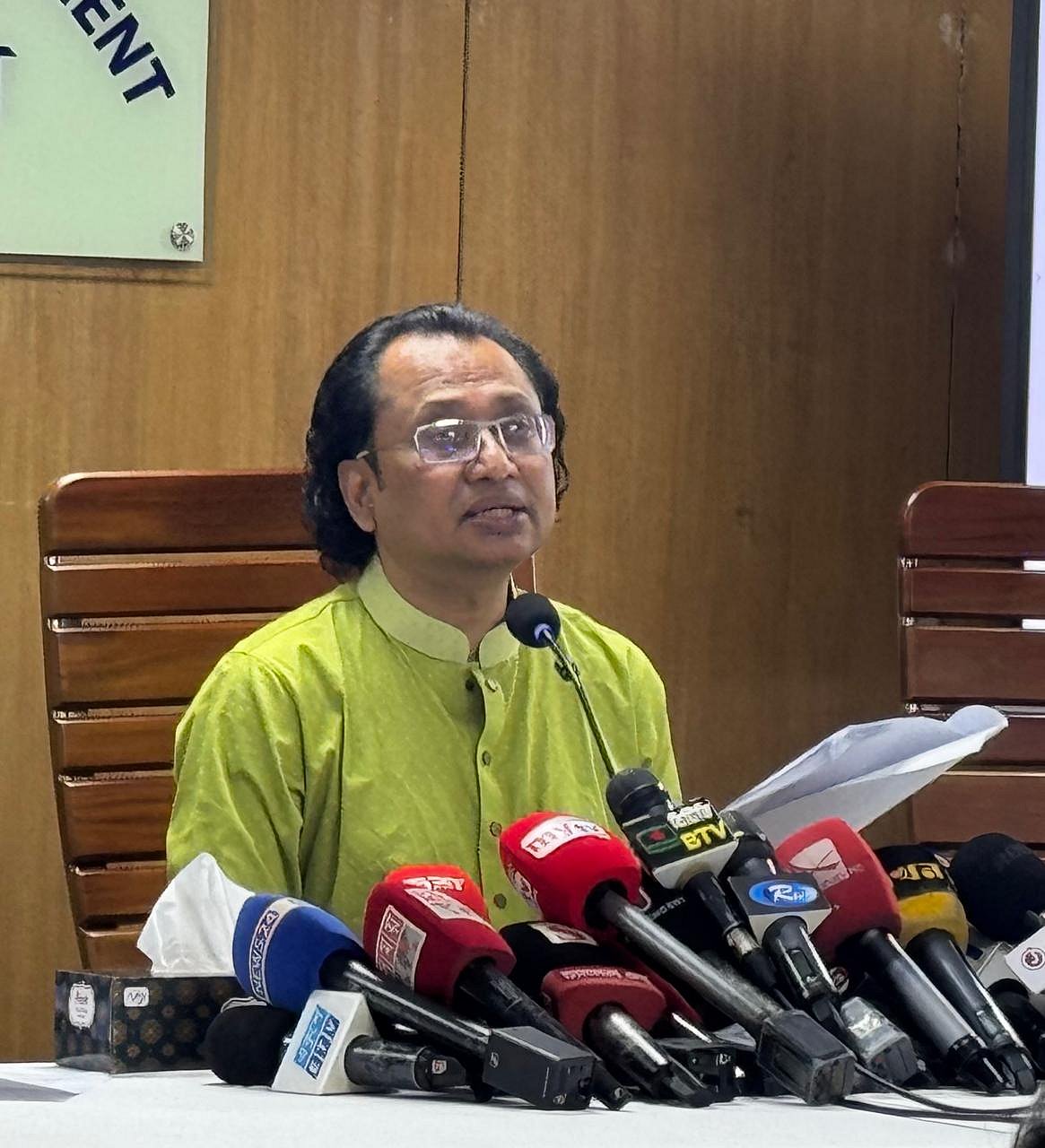 প্রধানমন্ত্রীর তথ্য ও সম্প্রচার উপদেষ্টা জাহেদ উর রহমান। আজ মঙ্গলবার সচিবালয়ে আয়োজিত নিয়মিত সংবাদ সম্মেলনে