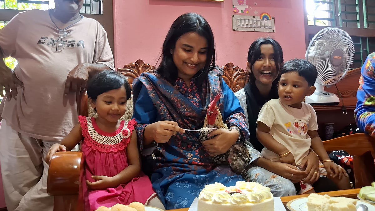 Born from an egg in a pool, a year later a cake's birthday