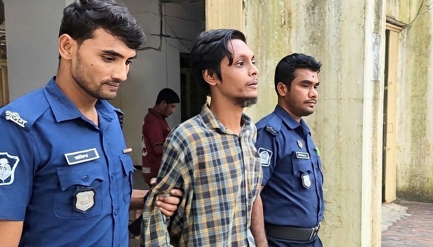 The banned student Ligg suspected that police officers were beaten, beaten