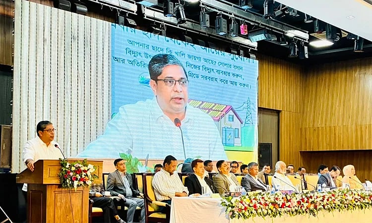 প্রধানমন্ত্রীর বাসভবনের ছাদের সৌরবিদ্যুৎ থেকে জাতীয় গ্রিডে গেছে বিদ্যুৎ: মীর শাহে আলম
