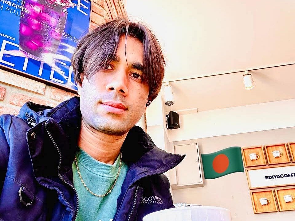 আয়নাবাজি: দক্ষিণ কোরিয়ায় থেকেই আদালতে আত্মসমর্পণ, পরে ধরা পড়ল জালিয়াতি