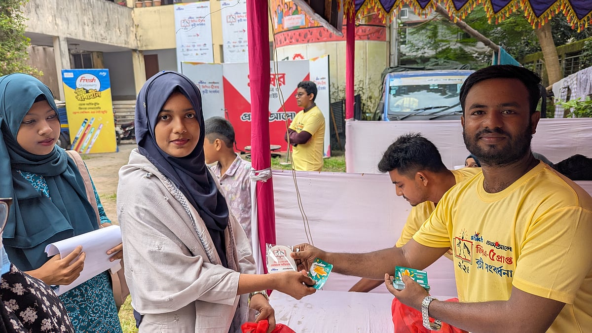 চার বছর বয়সে বাবাকে হারানো অনন্যা চিকিৎসক হয়ে মানুষের পাশে থাকতে চায়