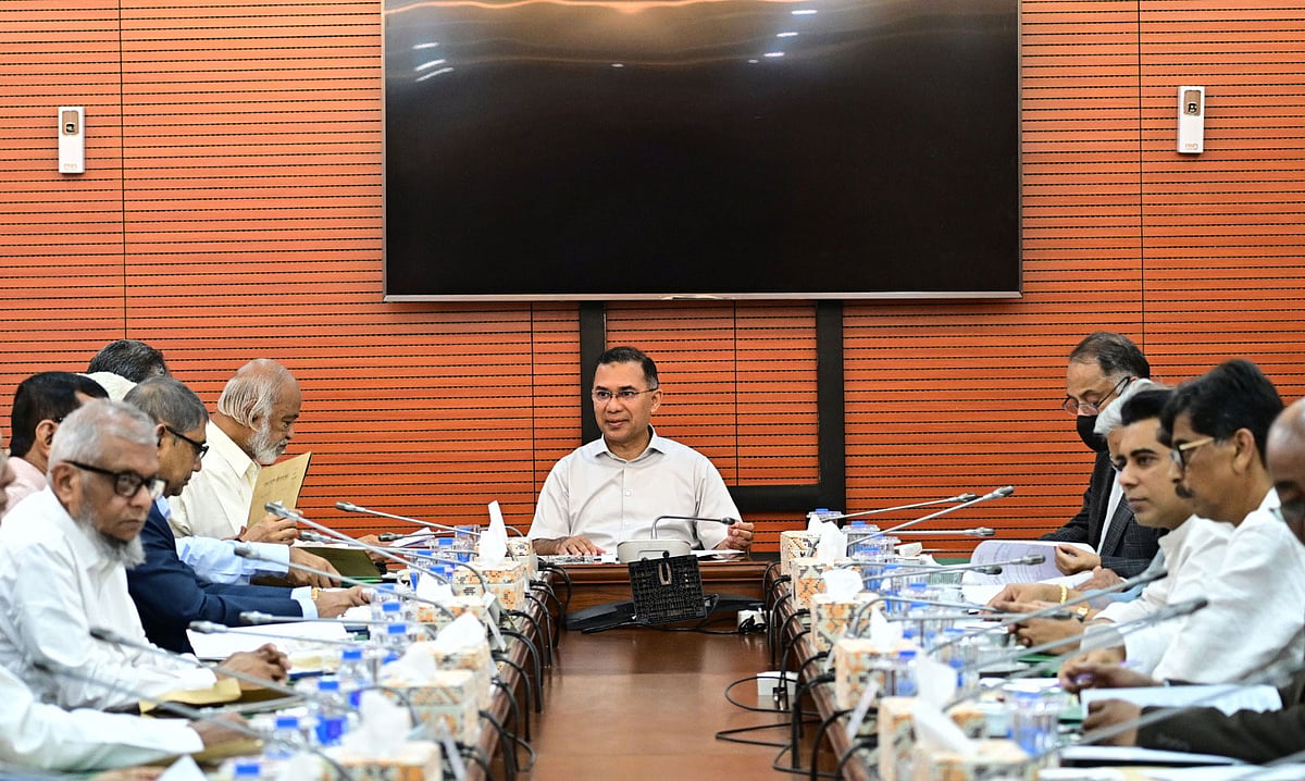 প্রধানমন্ত্রী তারেক রহমানের সভাপতিত্বে মন্ত্রিসভার বৈঠক অনুষ্ঠিত হয়। আজ সোমবার সচিবালয়ে