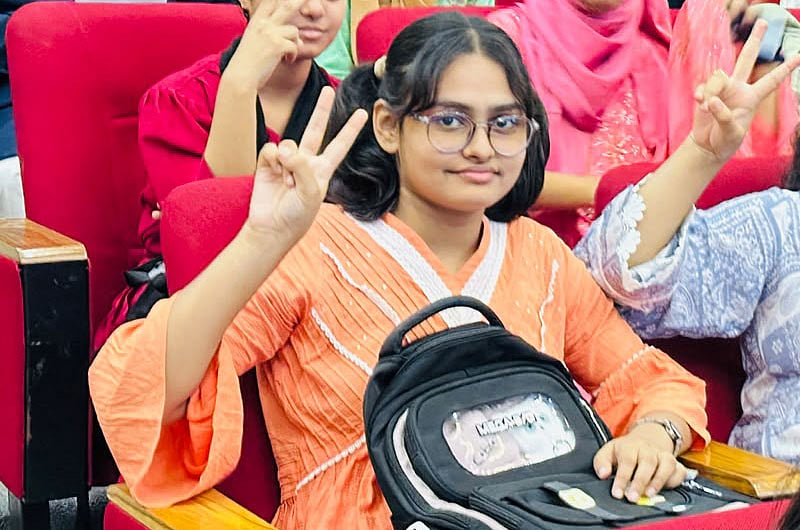 শিখো-প্রথম আলো জিপিএ-৫ প্রাপ্ত কৃতী সংবর্ধনায় প্রার্থনা মৃধা। জেলা শিল্পকলা একাডেমি মিলনায়তন, গোপালগঞ্জ। ৬ অক্টোবর ২০২৬