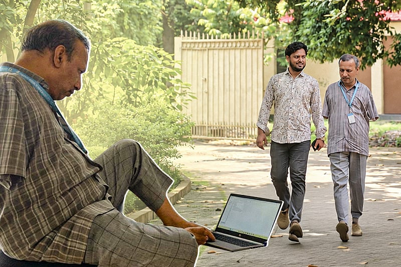 দুই হাত নেই, তবু থেমে নেই রাশিদুলের পথচলা