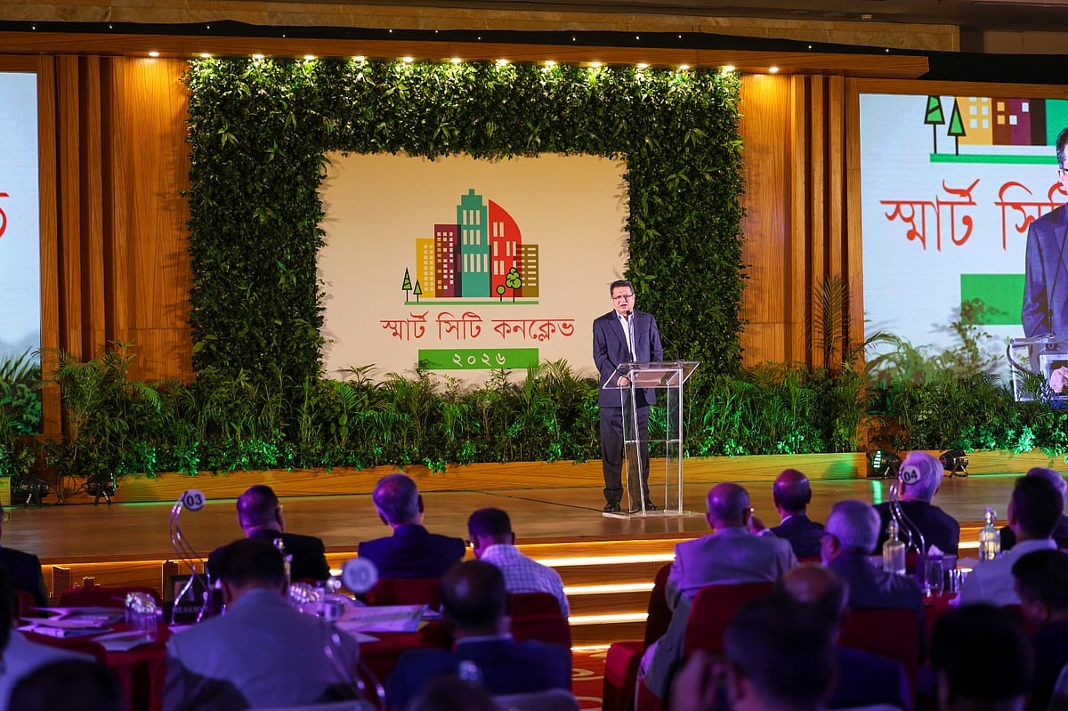 নামীদামি আবাসন প্রতিষ্ঠানও নিয়মের ব্যত্যয় করছে: গৃহায়ণমন্ত্রী