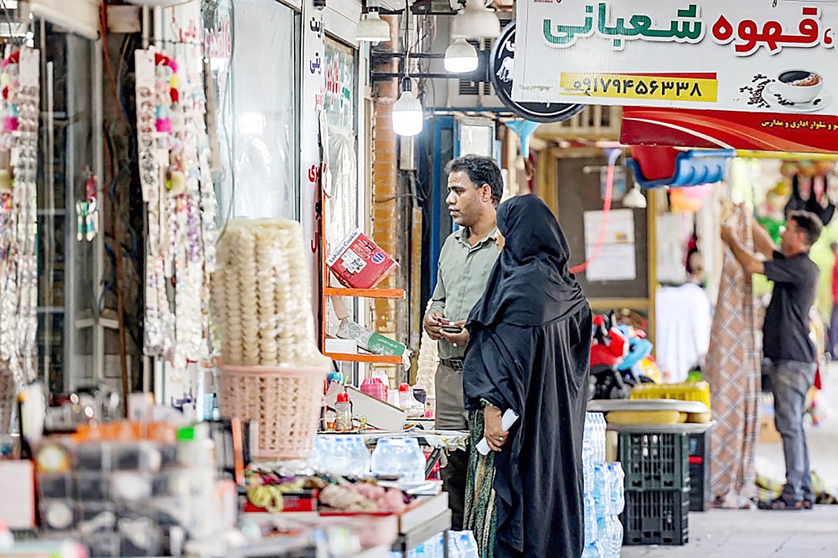 Iran will go on any road under economic pressure