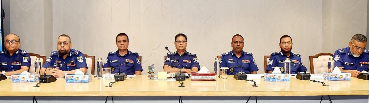 সততা ও নিরপেক্ষতার সঙ্গে নবীন পুলিশ কর্মকর্তাদের দায়িত্ব পালনের আহ্বান আইজিপির