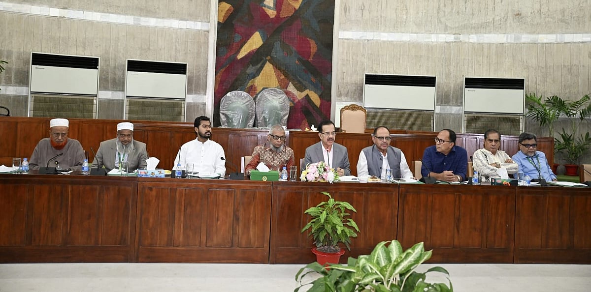 বিমানবন্দরে প্রবাসী কর্মীদের হয়রানি বন্ধে সুপারিশ