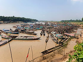 সুনামগঞ্জে ৯ দিনে ৫ কোটি টাকার বালু লুটের অভিযোগে ৩৭ জনের নামে মামলা