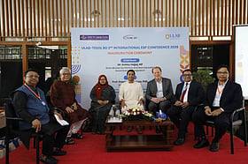 Students need to learn English for real life: speakers at International Assembly in Yulabe