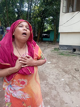 বাদাম কিনতে সড়ক পার হচ্ছিল শিশু, লেগুনার চাকায় পিষ্ট হয়ে গেল প্রাণ
