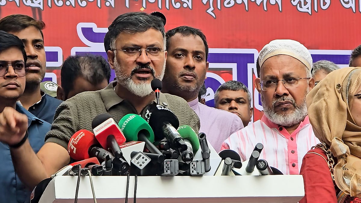 একটি বড় দলের সাধারণ সম্পাদকের ৭০০ অটোরিকশা রয়েছে: ডিএনসিসি প্রশাসক
