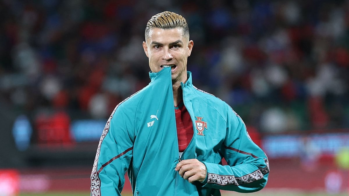 পর্তুগাল দল ছেড়ে যাওয়ায় কি শাস্তি পেয়েছেন রোনালদো, না পেলে আইন কী বলে