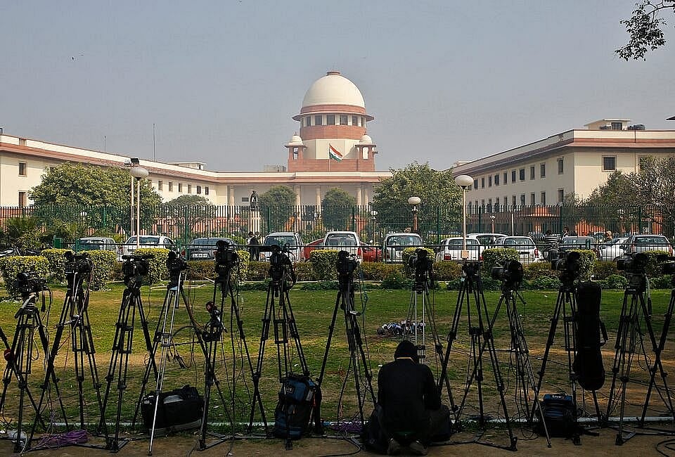 দিল্লিতে থানায় নিয়ে আইনজীবীদের মারধর ও আটকে রাখার অভিযোগ