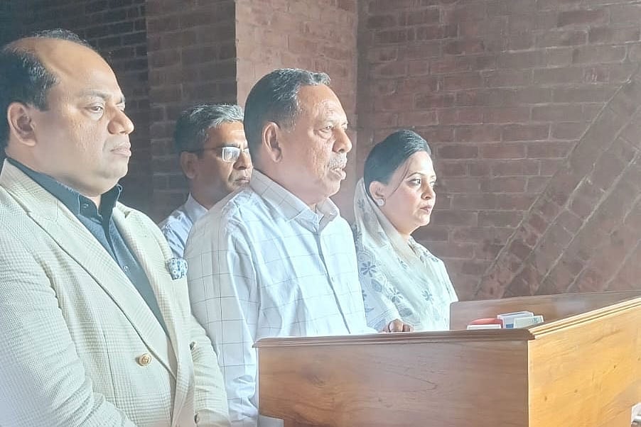 ক্ষমতাচ্যুত আ.লীগ আমলের ‘অপ্রয়োজনীয়’ প্রকল্প বাদ দিতে বলল সংসদীয় কমিটি