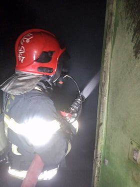 9 smoked in the fire and three explosions in Nasrganj.