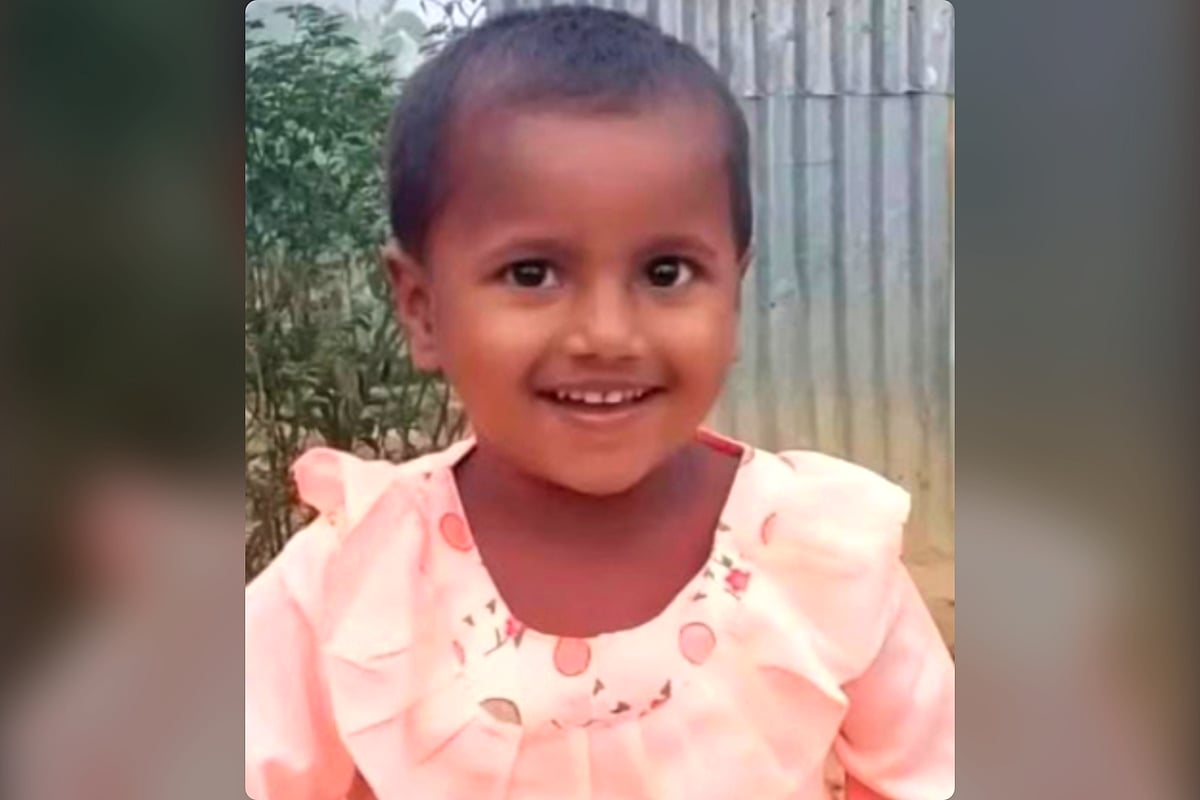 তিন বছরের শিশুকে শ্বাসরোধ করে হত্যা, লাশ লুকানো হয় ঘরের আলনার পেছনে