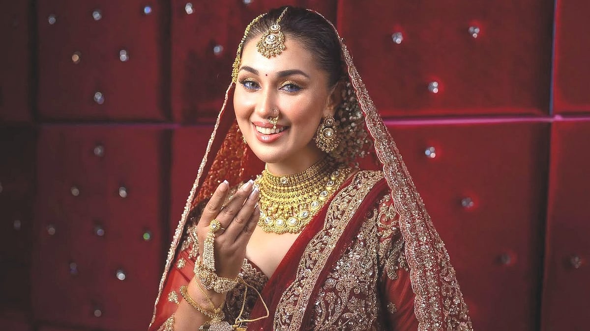 ২০০৯ সালে পরিচয়, রাত ১২টায় তাঁর এসএমএস আপ্লুত করেছে অপু বিশ্বাসকে
