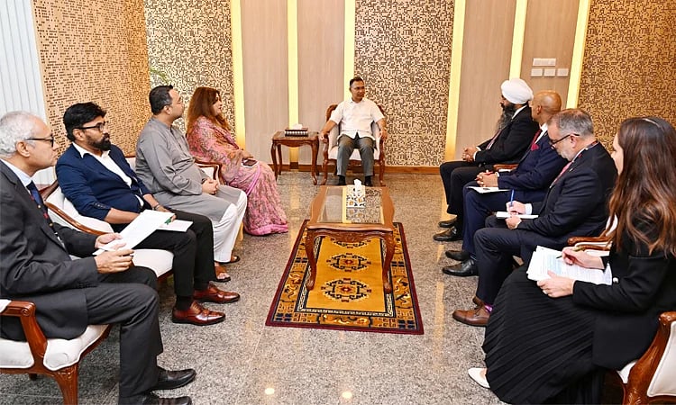 স্বাস্থ্য–শিক্ষাসহ বিভিন্ন খাতে সহযোগিতা করতে কানাডার প্রতি প্রধানমন্ত্রীর আহ্বান