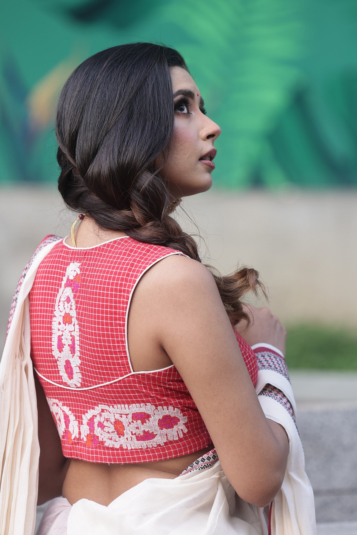 পূজার সাজে ৪ ব্লাউজ, দেখে নিন ছবিতে