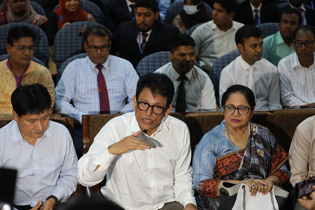 এসএসসিতে দুই বিষয়ে ফেল করা শিক্ষার্থীদের ১৫ দিনের মধ্যে আবার পরীক্ষা, জানালেন শিক্ষামন্ত্রী